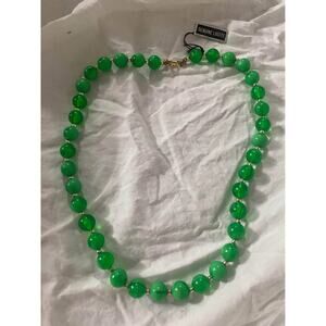 Vintage Genuine Lucite necklace Bright Green
